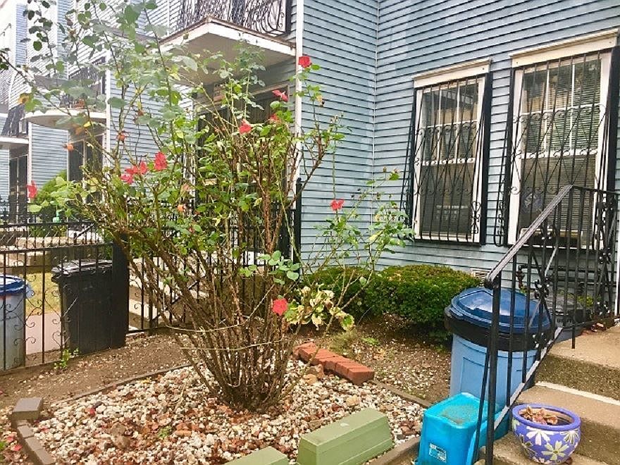 2nd image of 915 Hancock St #2