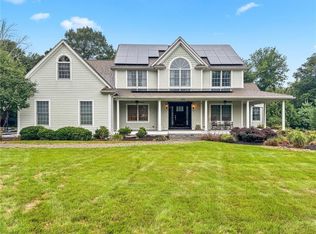 206 Wilbert Way, North Kingstown, RI 02852