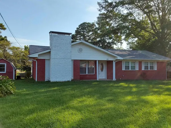 1011 Hillcrest, Linden, TX 75563