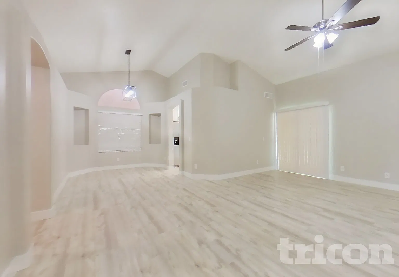 4141 W Fallen Leaf Ln Glendale AZ — Photo 2