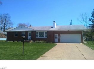 5675 Allendale Dr, North Olmsted, OH 44070