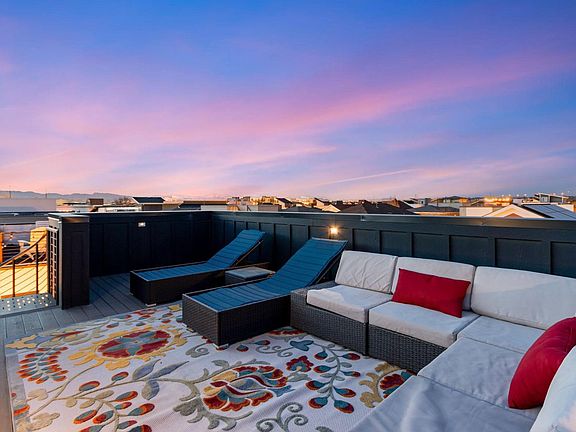 5th image of 368 Pascal St