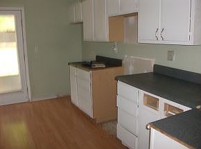 4th image of 4876 Memorial Blvd
