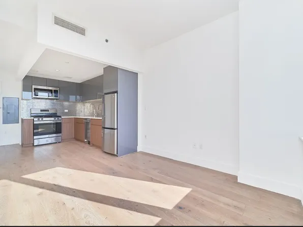 69 East 125th Street image 2 of 12