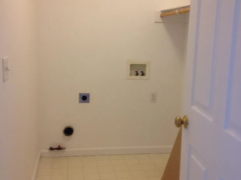 5 Holtz Ct — Photo 9