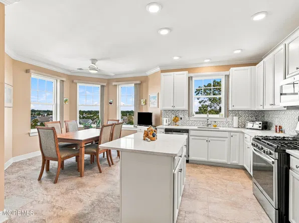 7 Centre Street #5302, Ocean Twp, NJ 07712