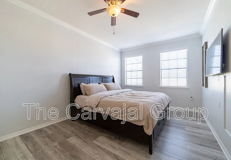 2210 Seven Oaks Dr — Photo 32