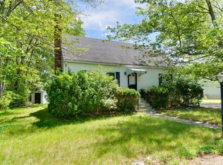 1 Kinney Ave, Burlington, MA 01803