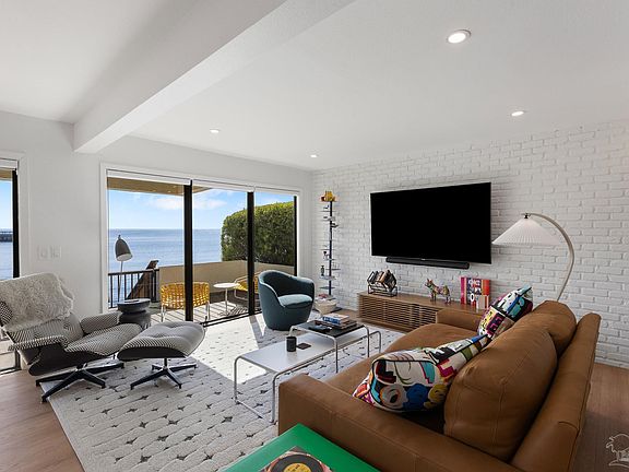 2nd image of 5 Port Royal Way
