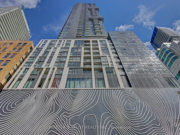 87 Peter St #3602, Toronto, ON M5V 0P1