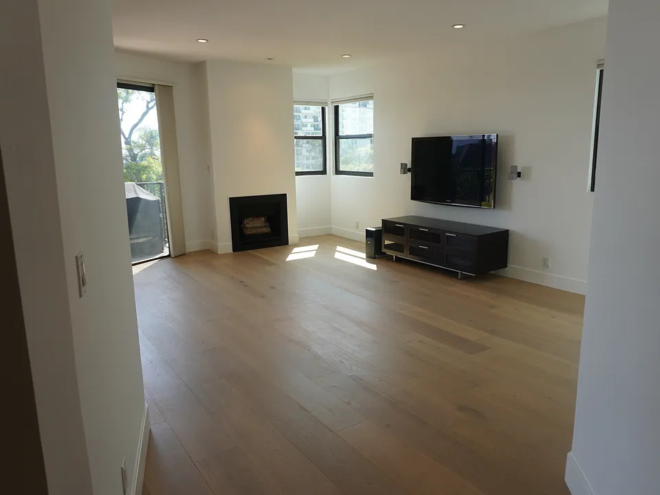 9000 Cynthia St #312