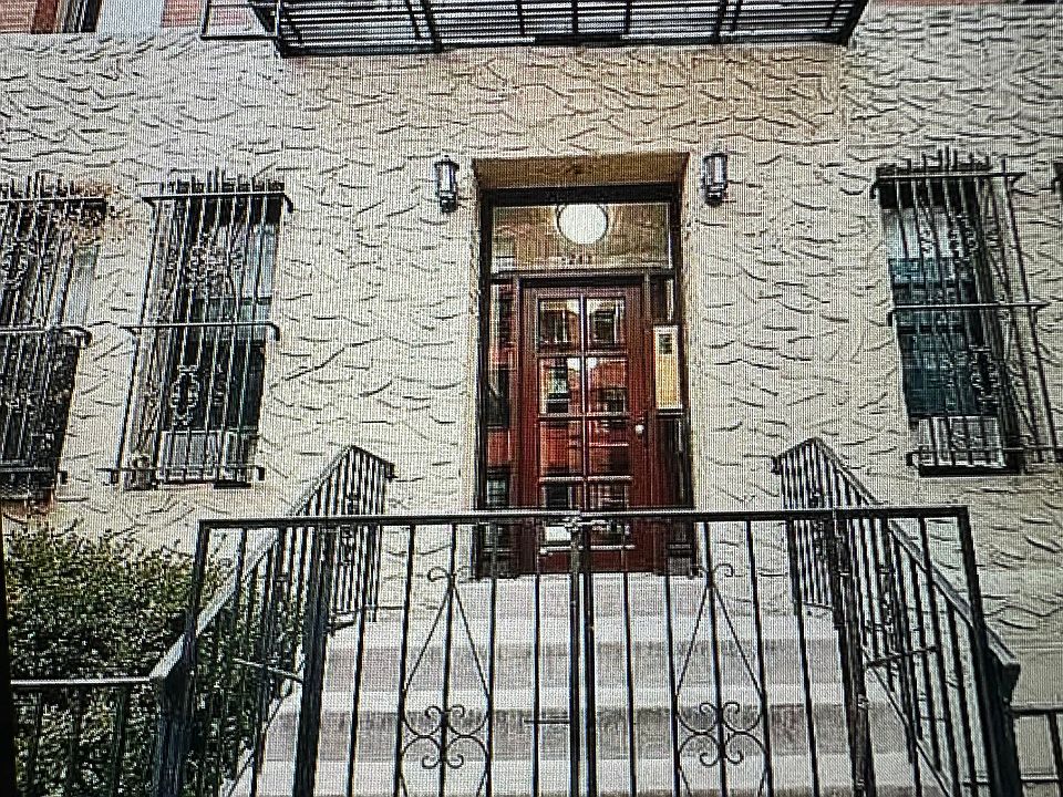 1st image of 239 W 21st St APT 1D