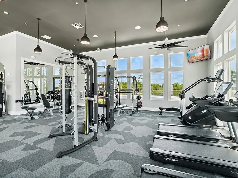 Bainbridge Mission Pointe — Photo 18