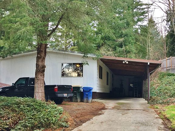 2nd image of 903 Highland Ave