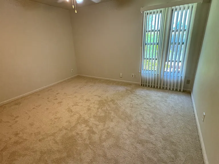 2069 Camel Ln #5 — Photo 8