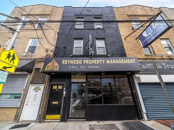 8222 Kennedy Blvd, North Bergen, NJ 07047