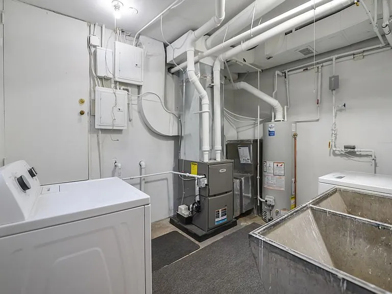 814 Pauline Blvd #2 — Photo 4