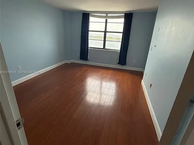 2333 Brickell Ave #602 — Photo 43