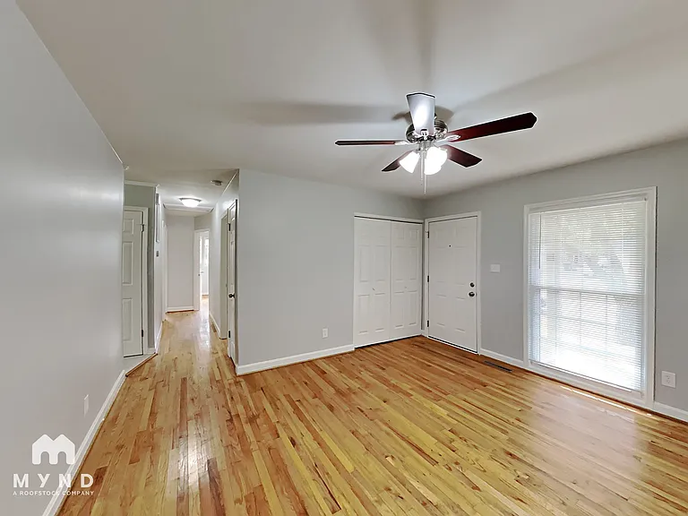 528 Efird St — Photo 7