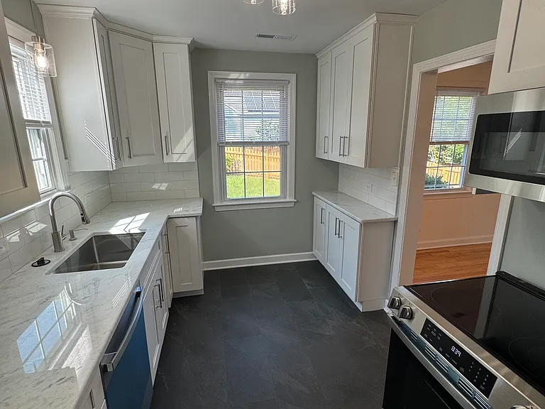1302 Little High St — Photo 10
