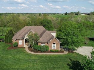307 Whispering Brook Dr, Nicholasville, KY 40356