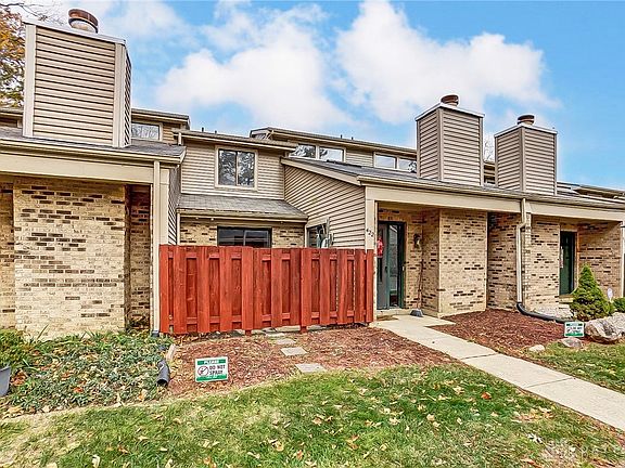 2nd image of 422 Jamestown Cir