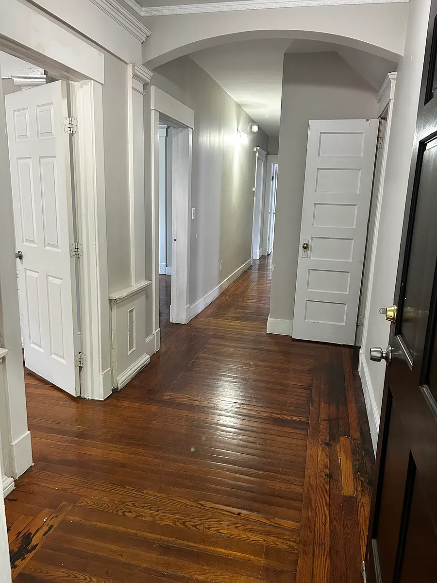 Building Photo - 334 Sherman Ave #1