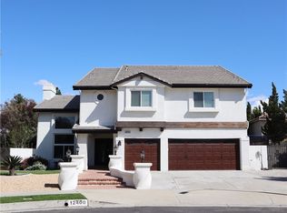 12400 Cascade Canyon Dr, Granada Hills, CA 91344