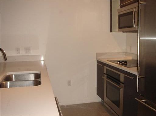 4th image of 500 Brickell Ave APT 2706