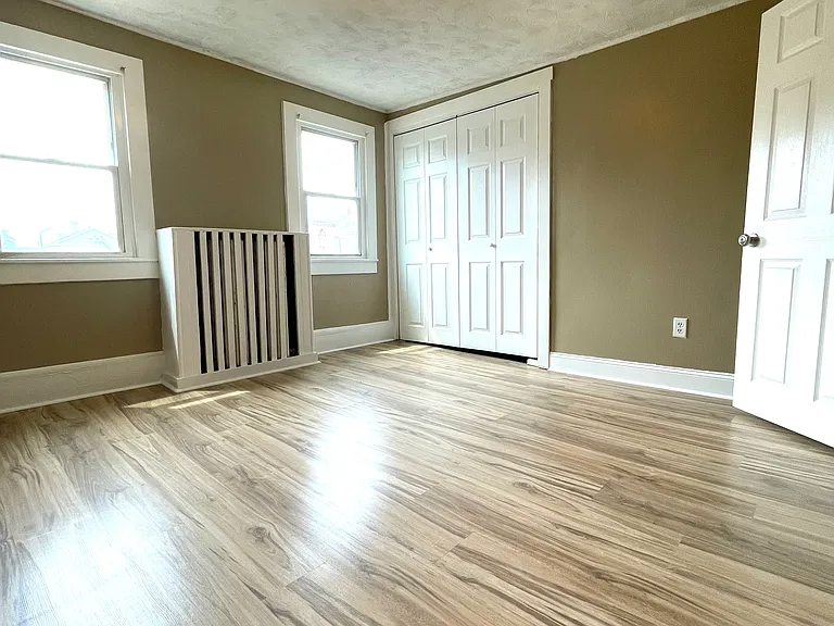 221 Middle St — Photo 26