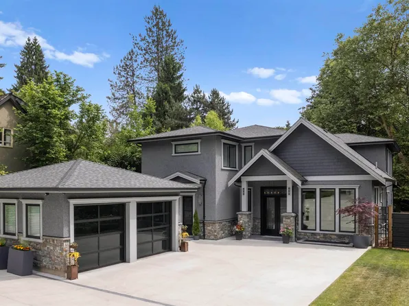 8258 Government Rd, Burnaby, BC V5A 2E3