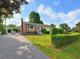 7 Hemlock Dr, Medway, MA 02053
