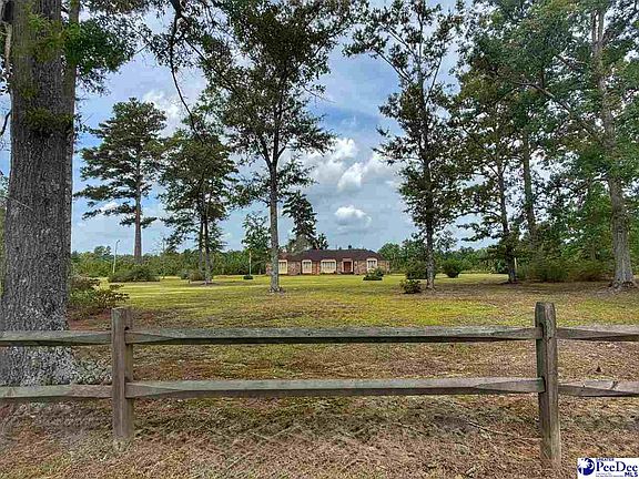 2nd image of 717 Higgins Rd