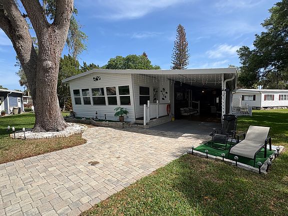 2nd image of 128 Royal Palm Ct