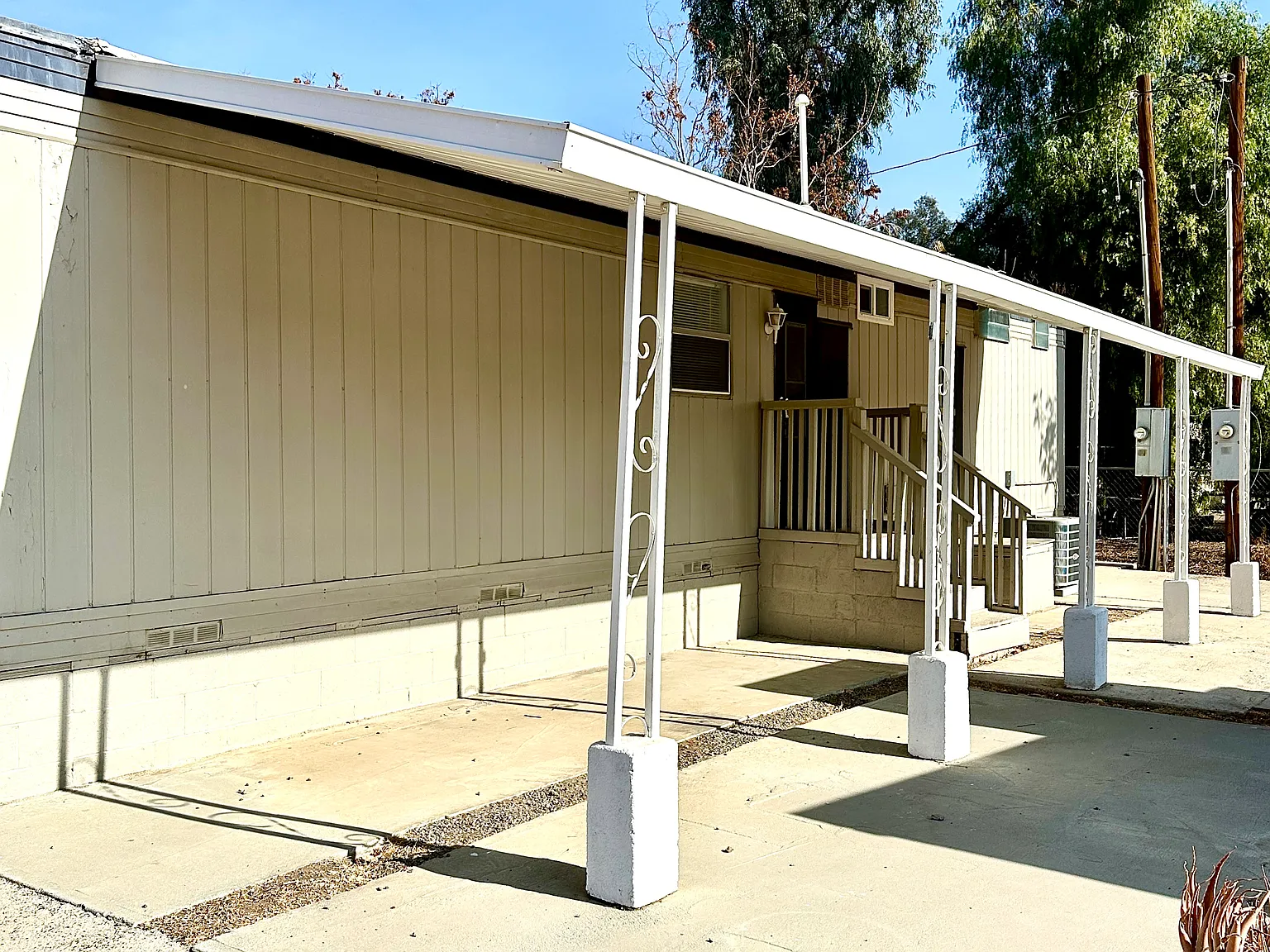 3 bed, $2,100 — Photo 3