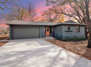 2 Circle Dr, Denison, TX 75021