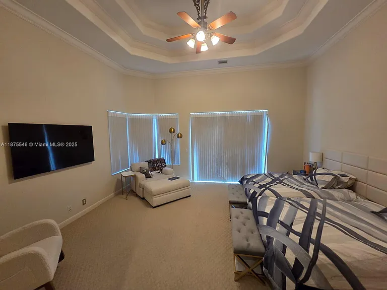 7030 Islegrove Pl — Photo 9
