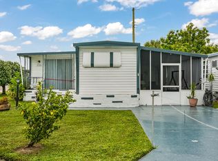 8500 SW 18th Place, Davie, FL 33324