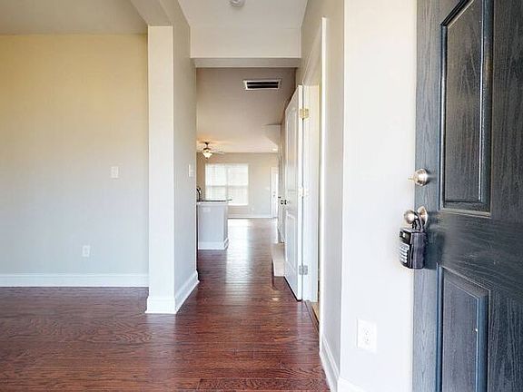 3rd image of 102 Harvest Oaks Ln #62
