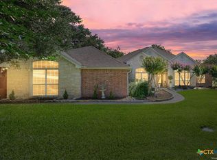 200 Carriage House Rd, Salado, TX 76571