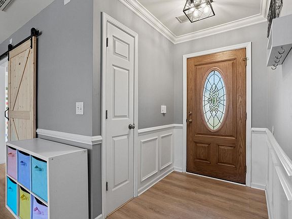 4th image of 104 Ketchitan Ct