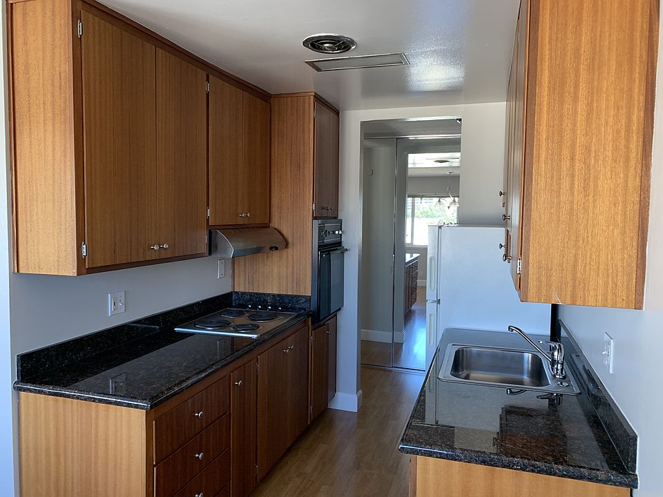 1st image of 141 Montecito Ave #11408382