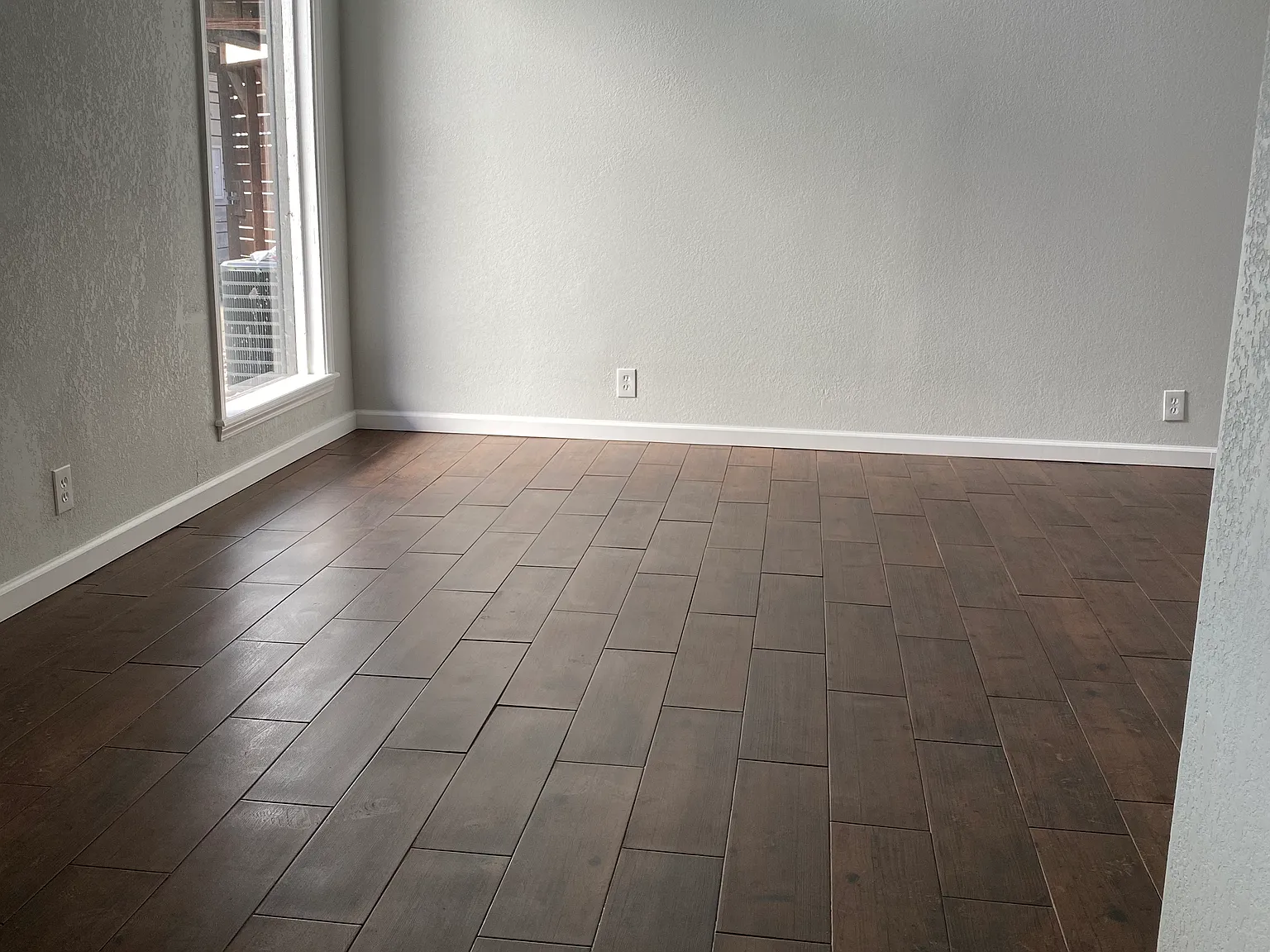 1 bed, 900 sqft, $1,150 — Photo 4
