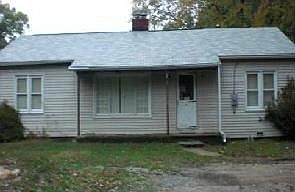 2nd image of 7175 Annapolis Woods Rd