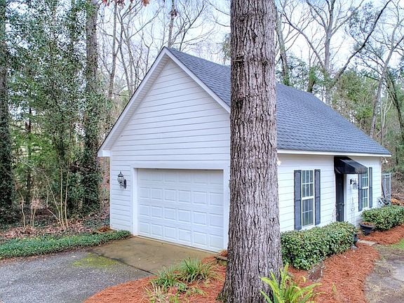 5th image of 153 Morgan Farm Dr