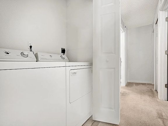 5th image of 2049 Wiley Oaks Ln
