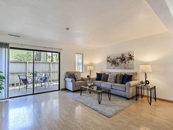 3rd image of 6137 Joaquin Murieta Ave