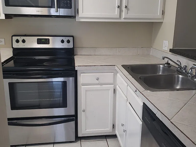 2628 Louisiana Ave #1007 — Photo 10