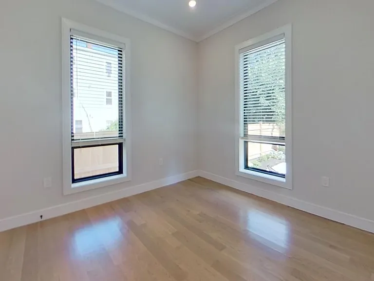 20 Highgate St #3 — Photo 8