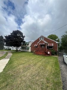 1420 Maple Leaf Dr, Erie, PA, 16508